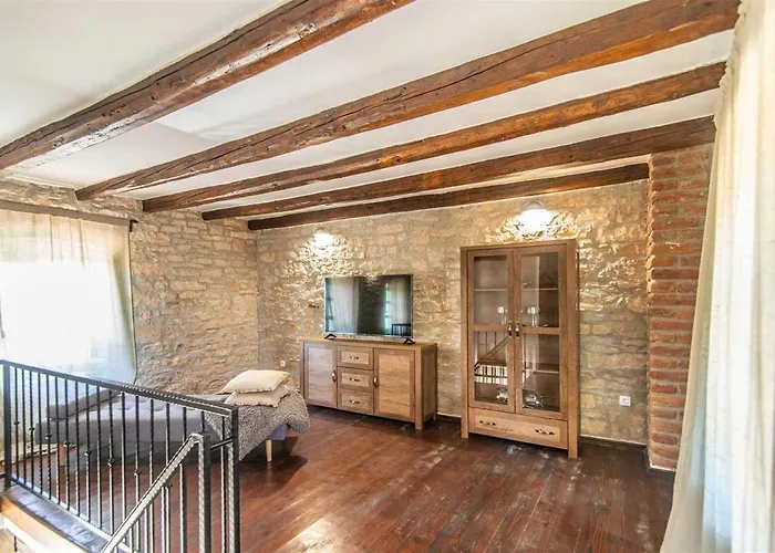 Villa La Premier By Kompas Ladici