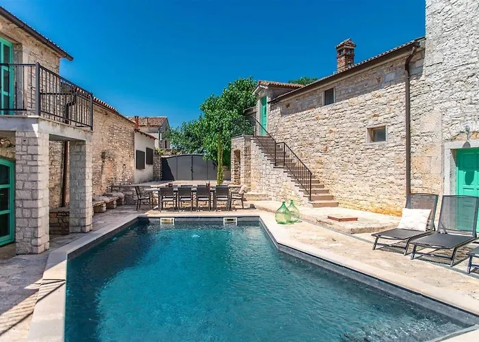 La Premier By Kompas Villa