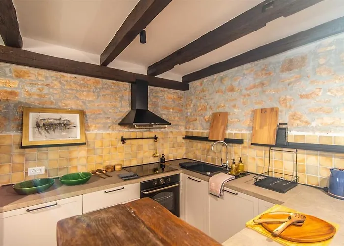 La Premier By Kompas Villa Ladici